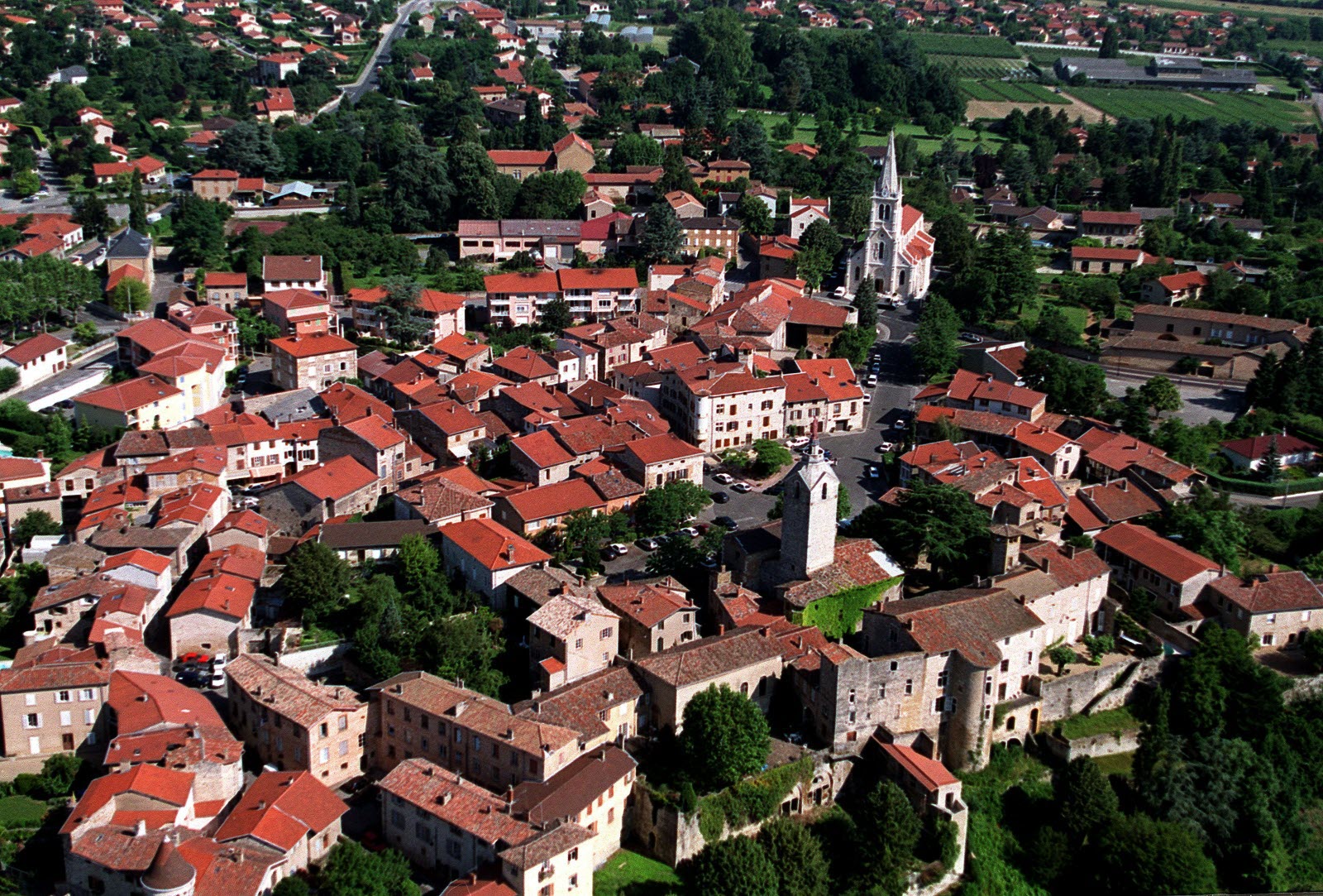 Vivre à Chazay-d'Azergues : entre nature et patrimoine