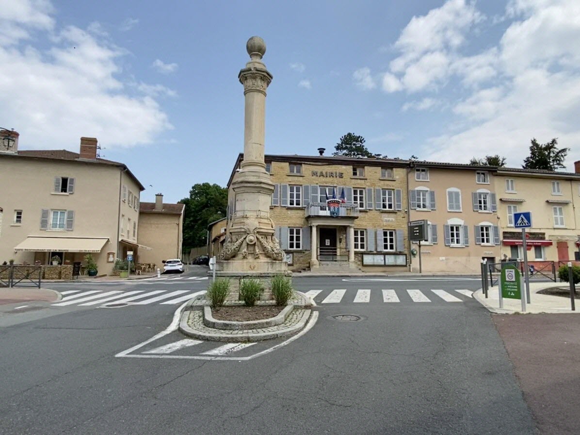 Vivre à Chasselay : entre commerce et communauté